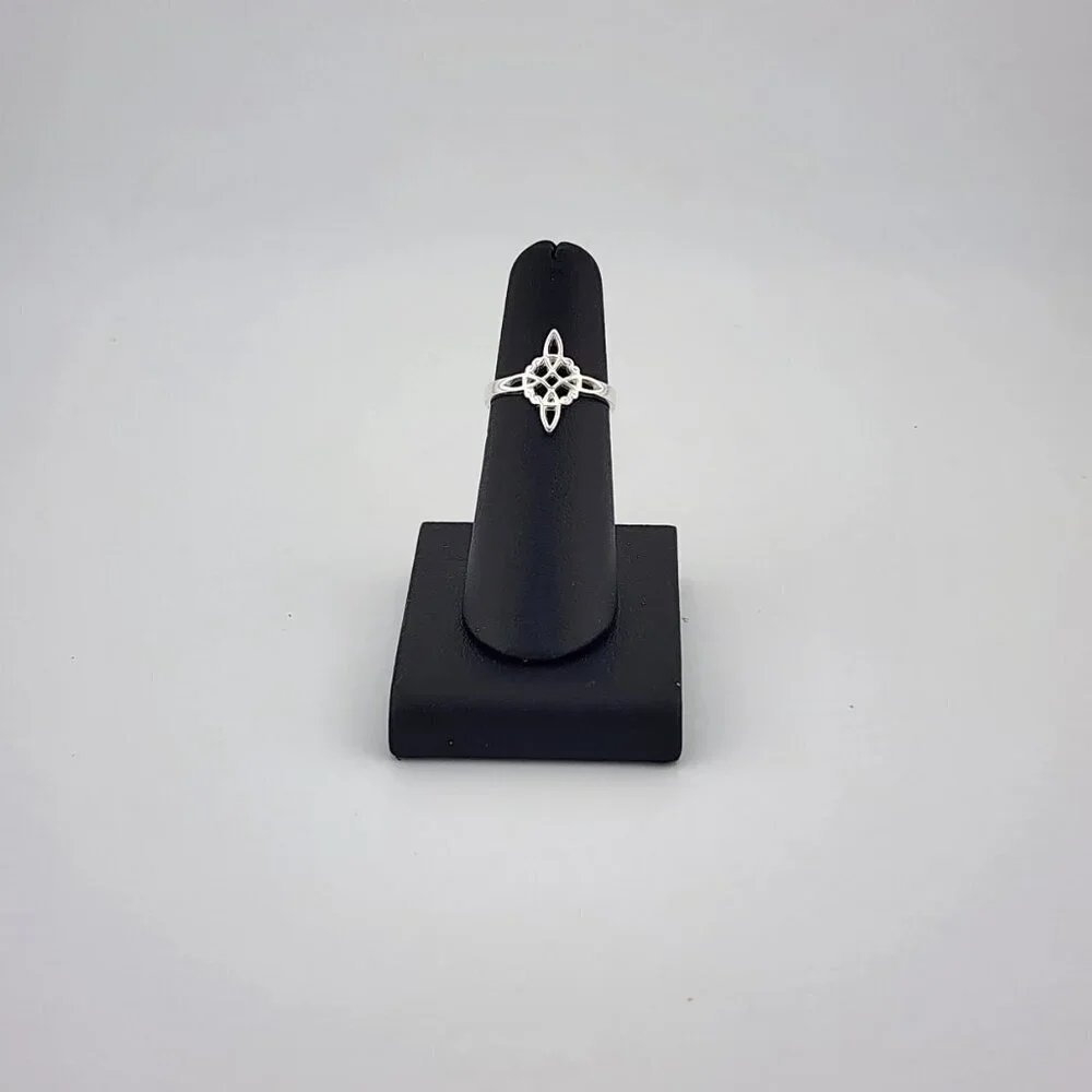 Witch's Knot Protection Ring – 925 Sterling Silver Wiccan Symbol Jewelry